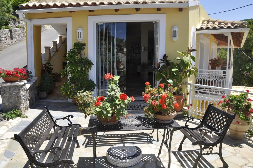 Mazis Apartments Agios Gordios  Exterior photo